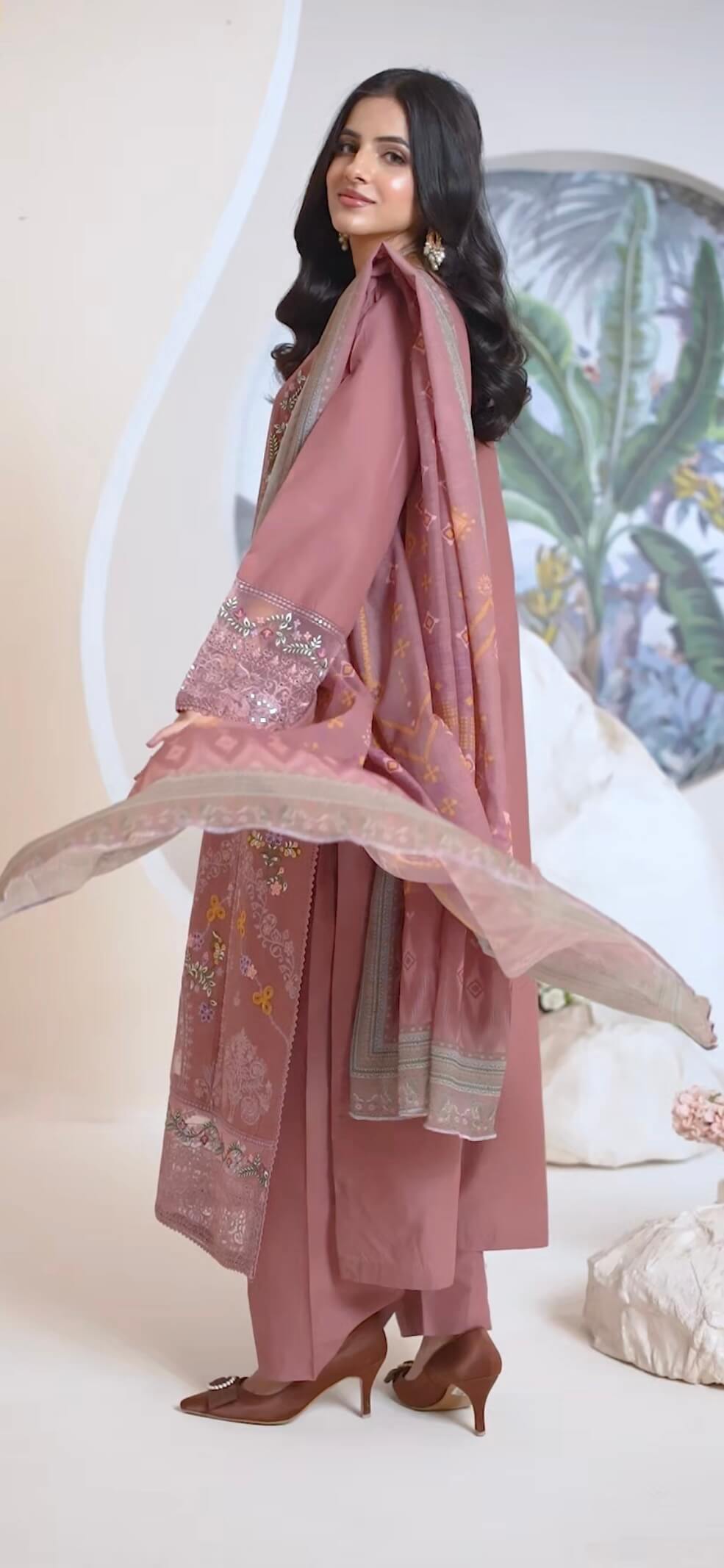 Riwaj Elegant look 563